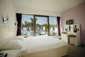Violet Park Hotel