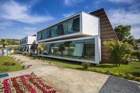 Violet Park Hotel