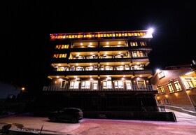 Avulot Otel