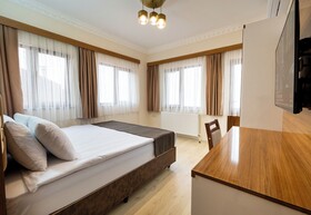 Avulot Otel