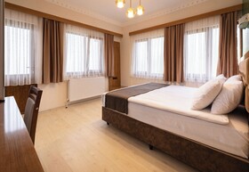 Avulot Otel