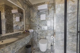 Andalouse Elegante Suite Hotel