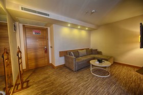 Kuhla Boutique Suite Hotel