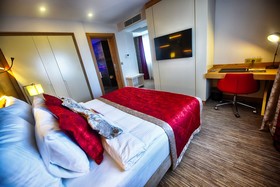 Kuhla Boutique Suite Hotel