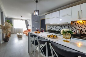 Life Pool Suite Hotel