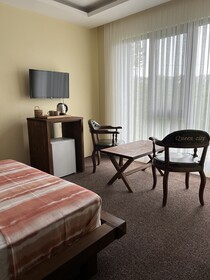 Queen City Hotel And Bungalov