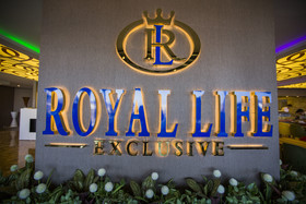 Royal Life Exclusive
