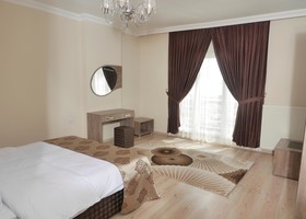 Royal Life Residence