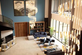 V Center Hotel
