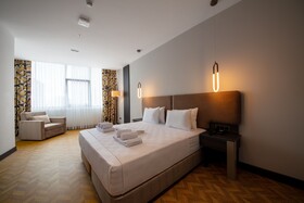 V Center Hotel