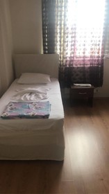 Zoviya Hill White Apart