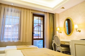 Flora Uzungol Resort Hotel