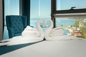 Marina Green Suit Hotel