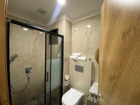 Rena Grand Hotel