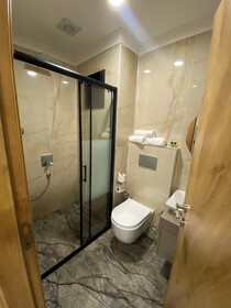 Rena Grand Hotel
