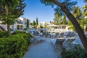 Bitez Paloma Family Club