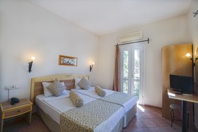 Bitez Paloma Family Club