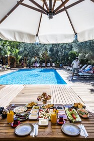 Dolce Vita Luxury Bungalows