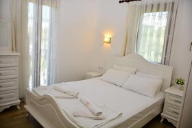 Queen Boutique Hotel