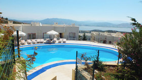 Lakeside Garden Holiday Village