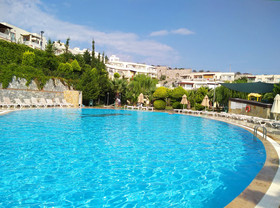 Lakeside Garden Holiday Village