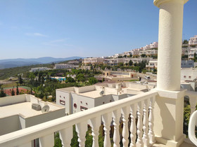 Lakeside Garden Holiday Village