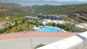 Lakeside Garden Holiday Village