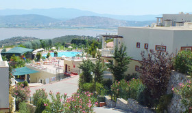 Lakeside Garden Holiday Village