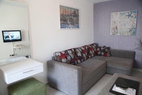 7. Art Feslegen Hotel