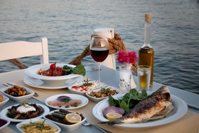 Ali’s Hotel Restaurant Beach