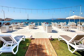 Ali’s Hotel Restaurant Beach