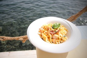 Ali’s Hotel Restaurant Beach