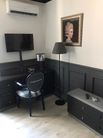 Art & Interiors Boutique Hotel