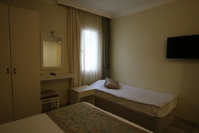 Artemis Hotel