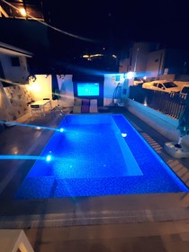 Exen By Weekend Otel