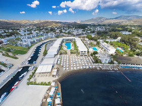 Luga Boutique Hotel  -  Beach & Restaurant