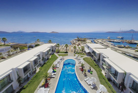 Luga Boutique Hotel  -  Beach & Restaurant