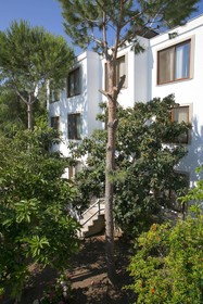 Karianda Hotel