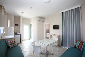 Club Paloma Apartments