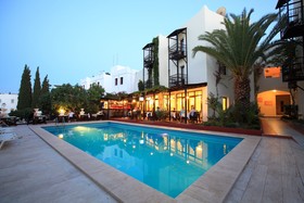 Paloma Hotel