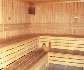 Queen Residence By Important Group Travel