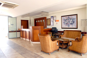 Queen Residence By Important Group Travel