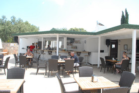 Queen Residence By Important Group Travel