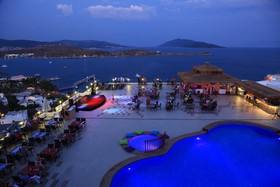 Royal Arena Resort & Spa Hotel