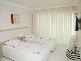 Dragut Point North Hotel