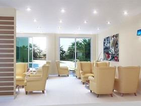 Dragut Point North Hotel