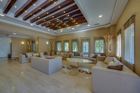 Golden Beach Resort & Spa