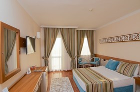 Golden Beach Resort & Spa