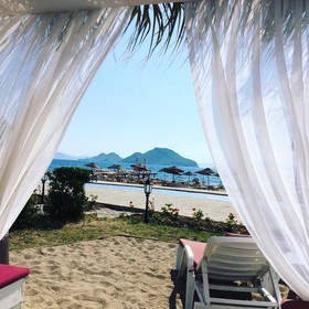 Sun & Sea Beach Hotel