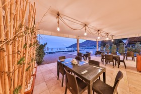 Mare Garden Hotel